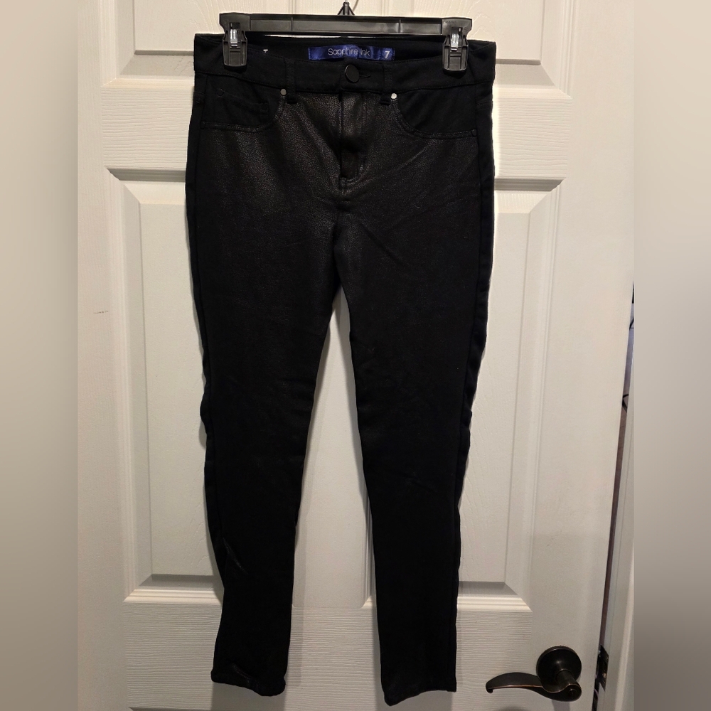 SOFT SURROUNDINGS Black Straight-Leg Women's Pants